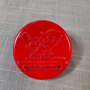 Vintage Garfield Small Red Plastic Paper Clip